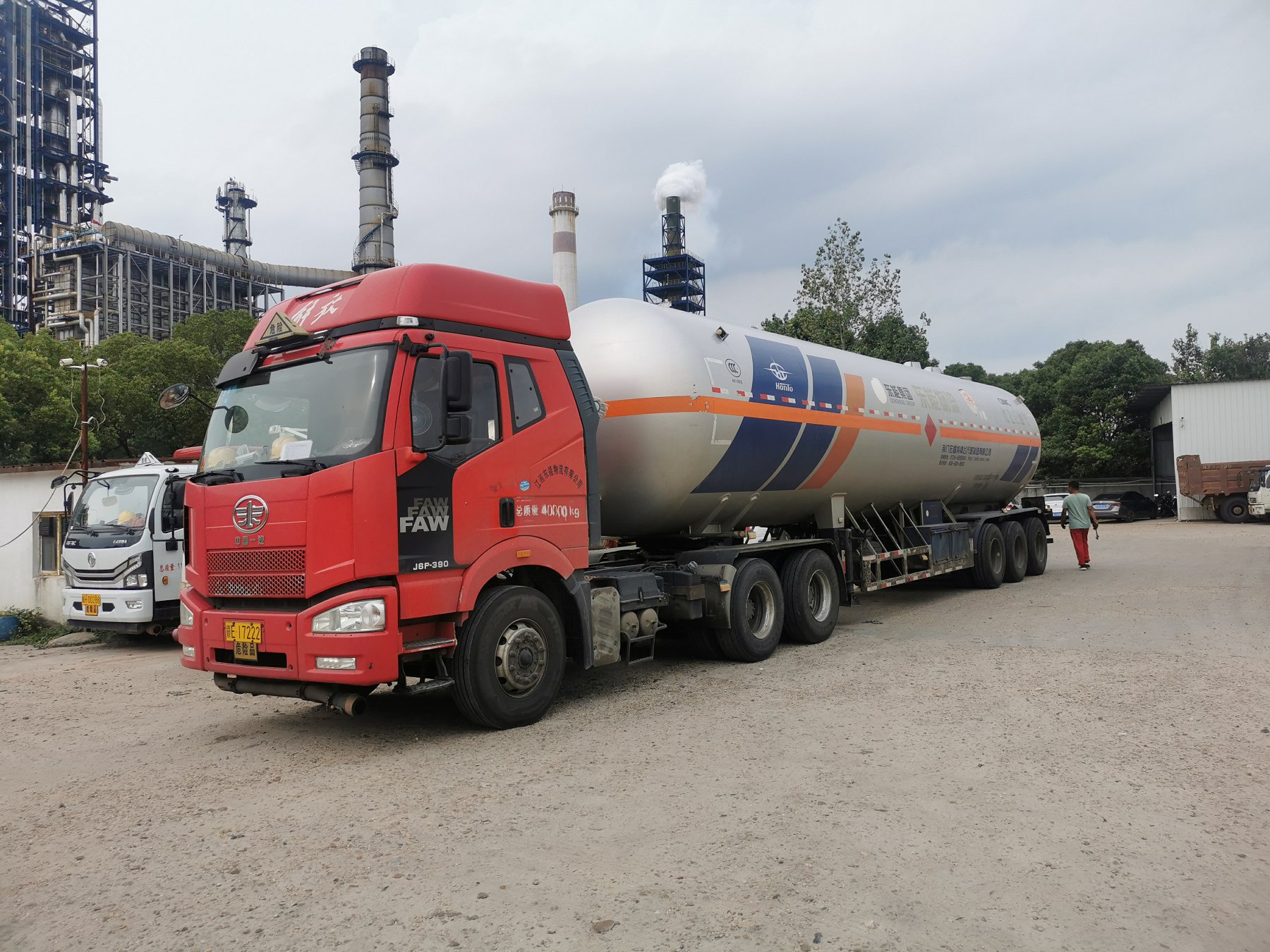 危化品運(yùn)輸使用案例 12R22.5-R289